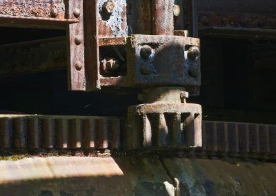 Princeton Dinky gears to turn bridge